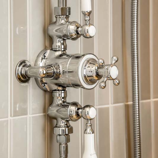 wall mounted shower tap
